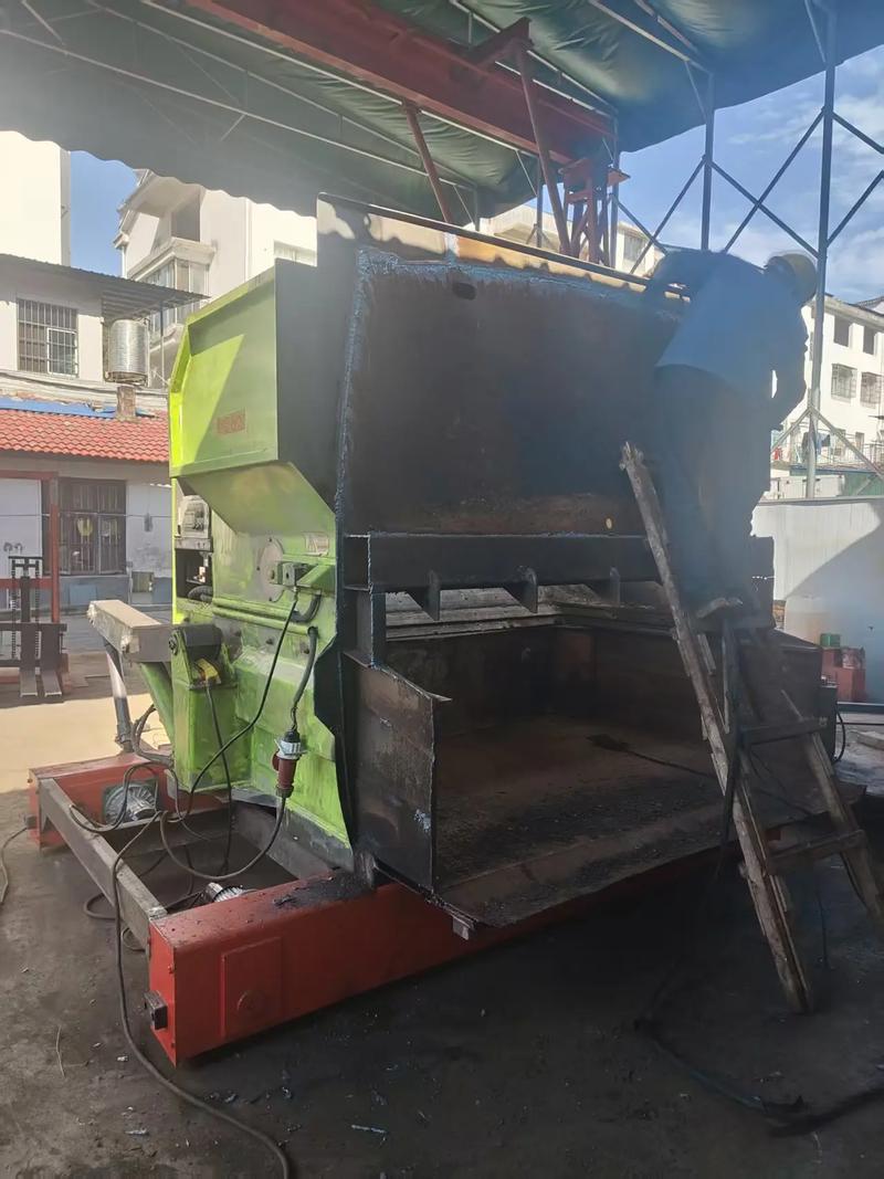 從承接到分離 垃圾壓縮站設(shè)備改造，效率翻倍之道